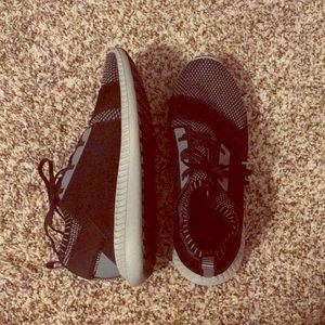 Under Armour Tennis Shoes